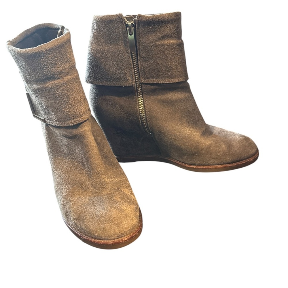 Johnston & Murphy Suede Wedge Ankle Boots Taupe Size 7 - Picture 2 of 10